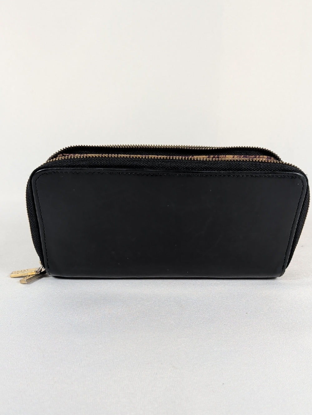 HOBO Black Leather Wallet Purple and Gold Cloth Swirl Interior